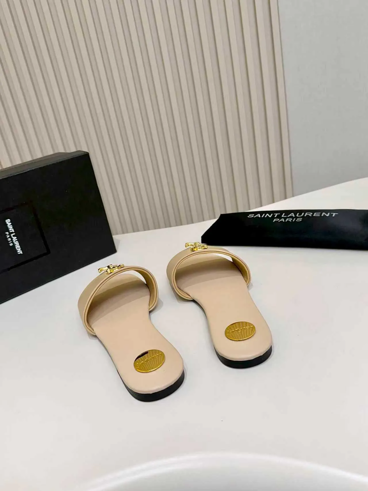 👟👟Ex-factory price 340👟👟 Genuine leather sole +40 YSL new model, upper cowhide leather lining sheepskin, size 35-44, rubber sole, genuine leather sole +40